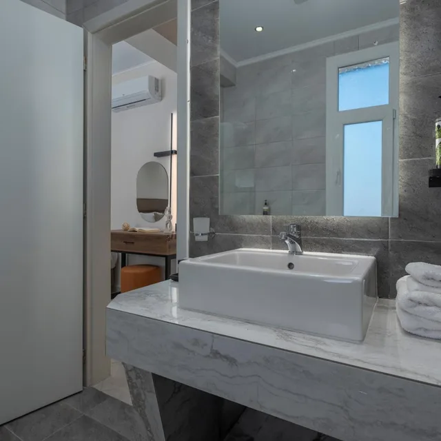 Standard, Triple, Alia Palace - Adults Only 6/9