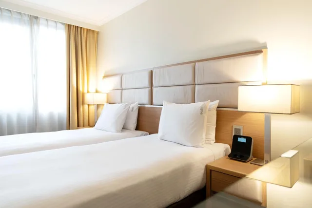 Standard, Single Bed, Accessible, Holiday Inn Parramatta 1/6