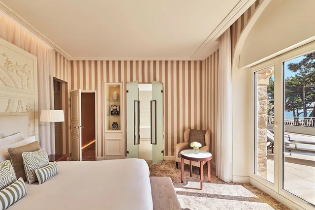 جناح ملكي بسرير مزدوج، Hotel Barriere Le Royal La Baule 1/2