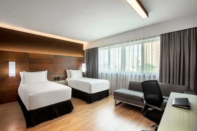 غرفة ديلوكس بسريرين منفصلين، Melia Ibirapuera 1/4