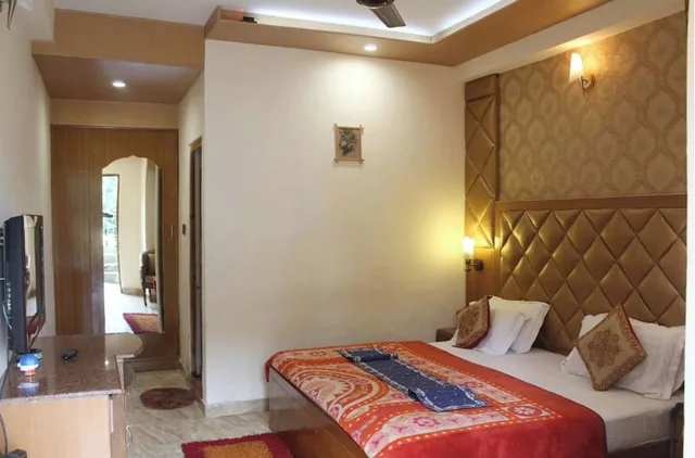 غرفة بريميوم بسرير كينج، SAGRIKA RESORT 1/5