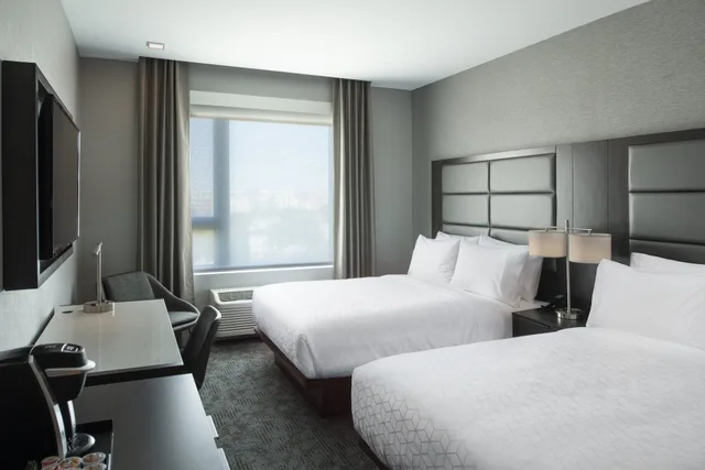 غرفة قياسية بسريرين كوين، Holiday Inn Express Boston Logan Airport - Revere 1/3
