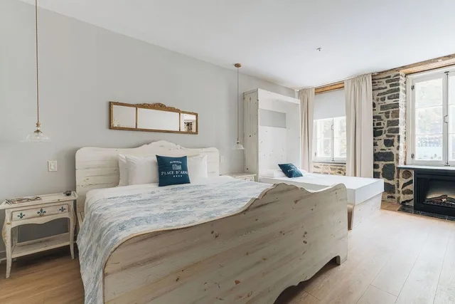 Junior Suite, Murphy Bed، Auberge Place D Armes 2/10