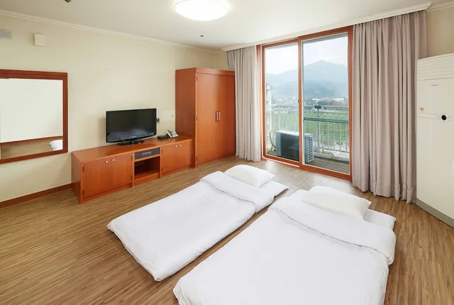 شقة سكنية ديلوكس بإطلالة على الجبل بغرفة نوم واحدة، Kensington Resort Gapyeong 2/6