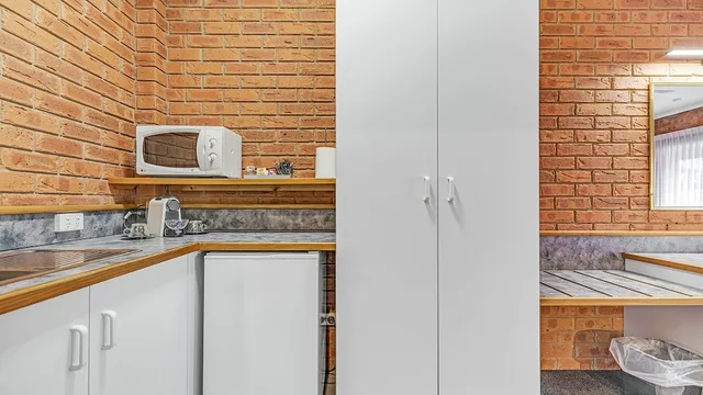 غرفة تنفيذية بسرير كينج، Golden River Motor Inn 9/10