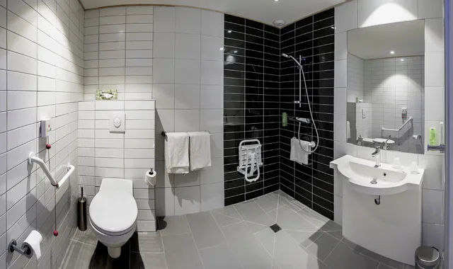 غرفة بسريرين منفصلين لذوي الإعاقة، Holiday Inn Express Lille Centre by IHG 3/3