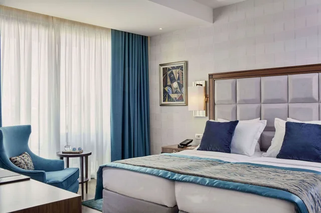 Suite, Double Bed, Balcony, Electra Metropolis Athens 1/7