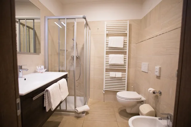 غرفة سوبيريور بإطلالة على البحيرة، Hotel Le Balze Aktiv & Wellness 3/3