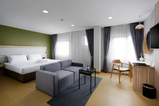 Garden, Deluxe, King Bed، Prime Square Hotel 1/2