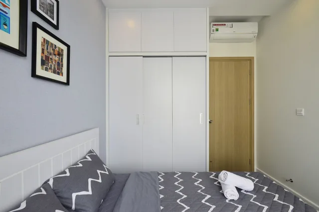 شقة بسرير كوين وسريرين كينج بـ3 غرف نوم، Spacious Saigon 9/10