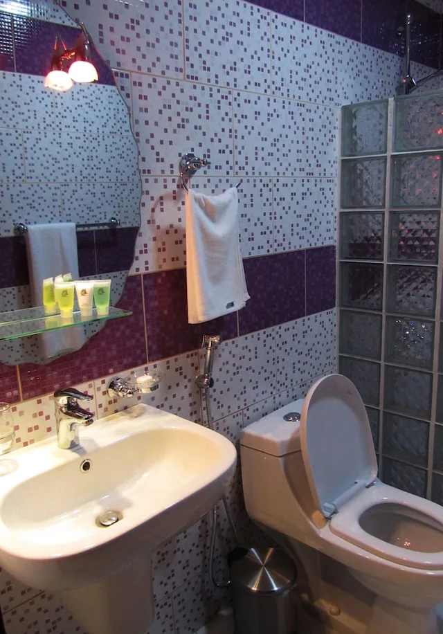جناح جونيور بسرير مزدوج، فندق جي دبليو إن(Jw Inn Hotel) 2/2