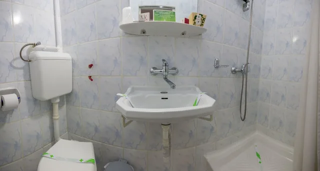 Standard, Triple, 1 Queen and 1 Single Bed, Hotel Rina Cerbul 3/3