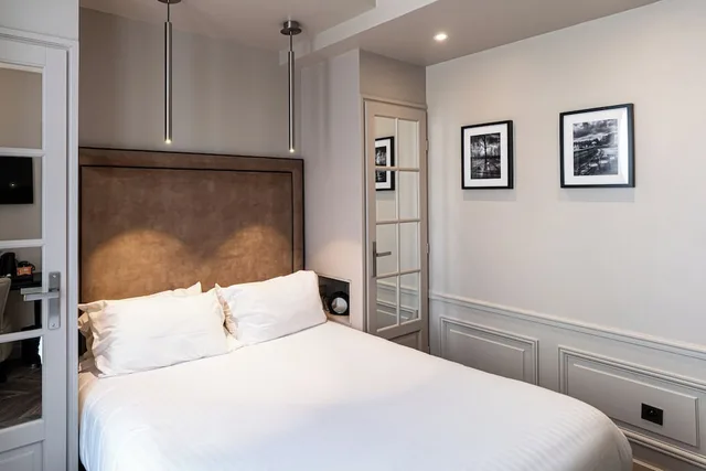 غرفة كومفورت بسريرين منفصلين بشرفة، Perreyve Hotel 1/7