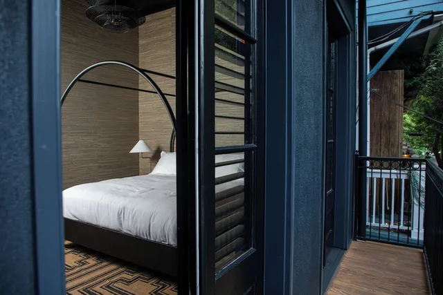 Junior Suite, Studio, King Bed، The Blackbird Hotel 4/10