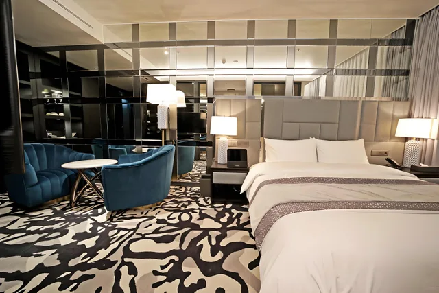 Smart, Superior، Best Louis Hamilton Hotel Gwang-An 1/2
