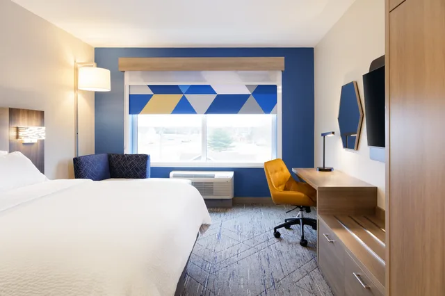 غرفة بسرير كينج لذوي الإعاقة، Holiday Inn Express and Suites Salem North - Keizer 4/8