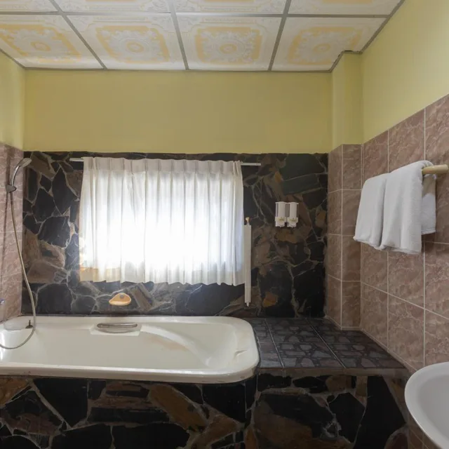 غرفة قياسية بسرير كوين، Kata Palace Hotel 10/10