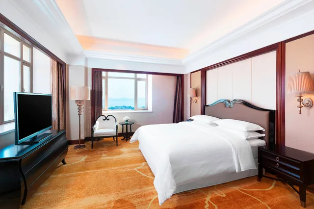 جناح تنفيذي بسرير كينج مع دخول الصالة، Sheraton Shantou Hotel 1/3