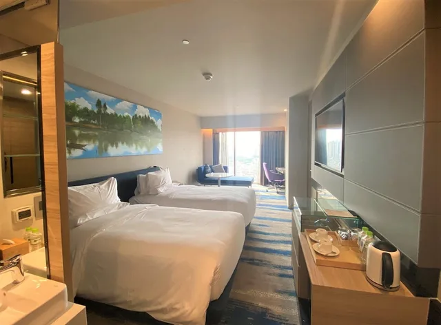 غرفة سوبيريور بسريرين منفصلين بإطلالة على المدينة، Novotel Hanoi Thai Ha 2/4