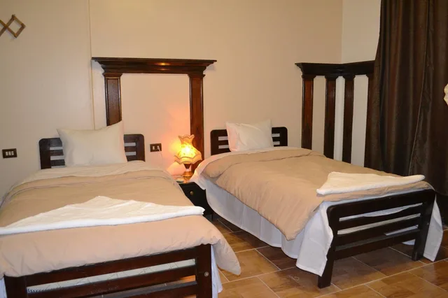 غرفة قياسية بسريرين منفصلين بغرفة نوم واحدة بحمام خاص، Cecilia - Hostel 1/4