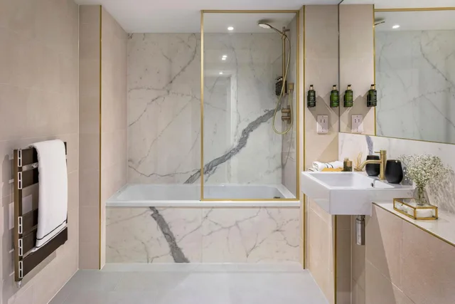 غرفة بريميوم بسرير كوين، Melia London Kensington Member of Melia Collection 7/7