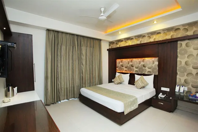 غرفة تنفيذية بسرير كينج، The Pearl Hotel 5/10