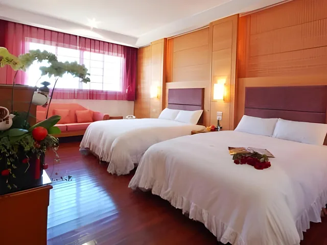 غرفة رباعية بسريرين مزدوجين، Jun Yue Hanging Garden Resort 1/1