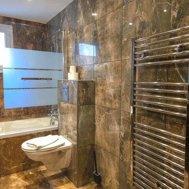 جناح عائلي، Hotel Les Voyageurs 10/10