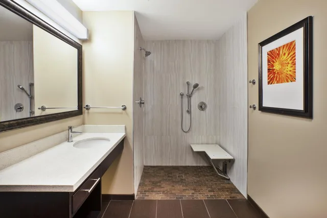 جناح بغرفة نوم واحدة بحوض استحمام لذوي الإعاقة، Staybridge Suites Benton Harbor St Joseph 4/5