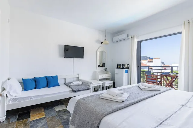 غرفة ثلاثية بثلاثة أسرّة بغرفة نوم واحدة، Hotel Amalia 2/5