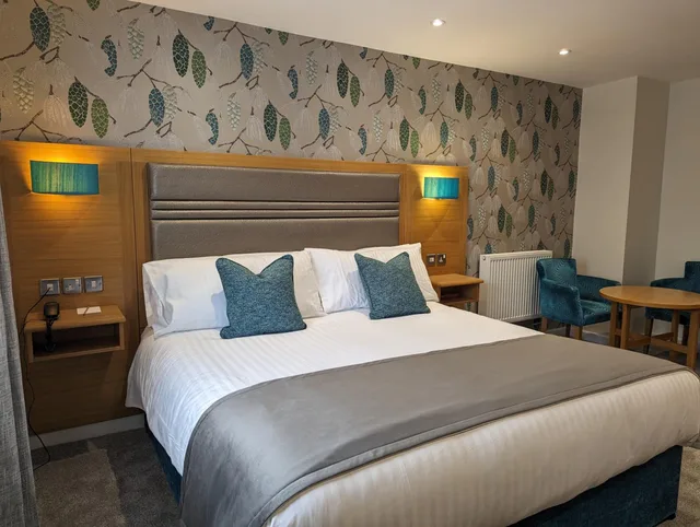 Executive, Double Bed, Briar Court Hotel 5/10