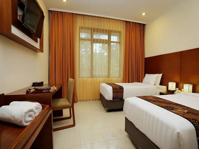 غرفة سوبيريور بسريرين منفصلين، Multazam Hotel 2/2