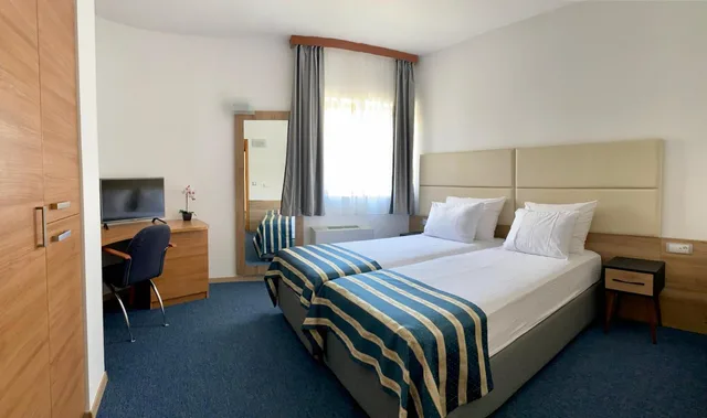 جناح عائلي، Hotel Eden 2/4