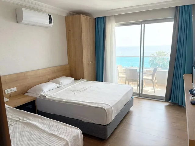 غرفة قياسية بسريرين منفصلين بإطلالة على البحر، Azak Beach Hotel 2/5
