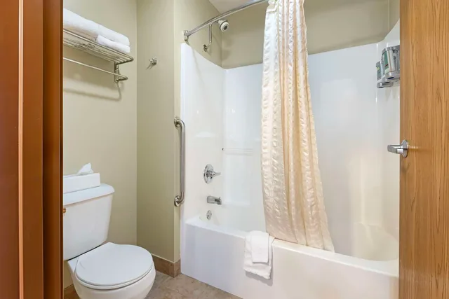 غرفة بسريرين كوين، Best Western Wittenberg Inn 4/5