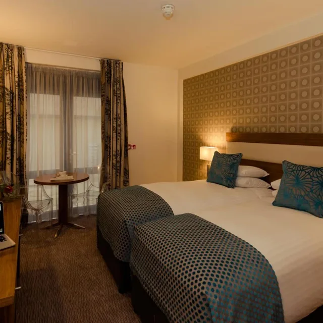 غرفة صغيرة بسريرين منفصلين، LEOPOLD HOTEL 2/9