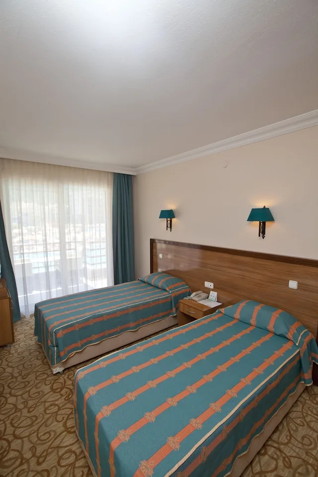 Club, Multiple Beds, Green Nature Resort And Spa 2/5