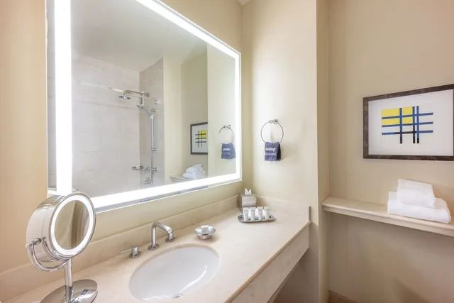 غرفة كلاسيكية بسرير كينج، Grand Bay Hotel San Francisco 3/5