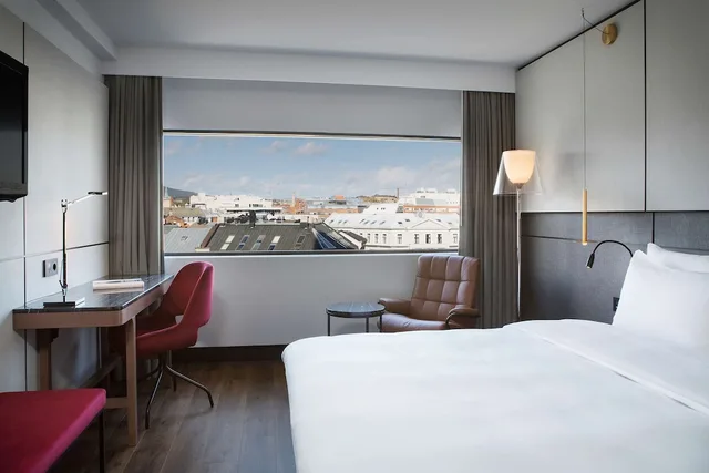 غرفة بريميوم بسرير كوين بإطلالة على المدينة، Radisson Blu Scandinavia Oslo 3/6