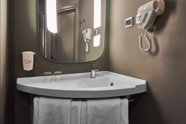 غرفة سوبيريور بسرير مزدوج، ibis Aktobe Hotel 9/10