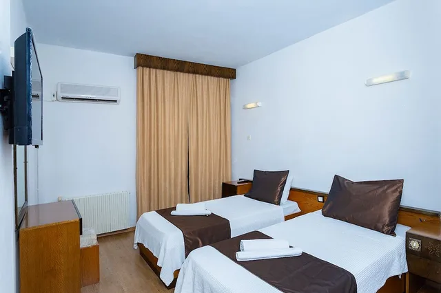 غرفة قياسية بسرير كوين، Kabasakal Hotel 5/6