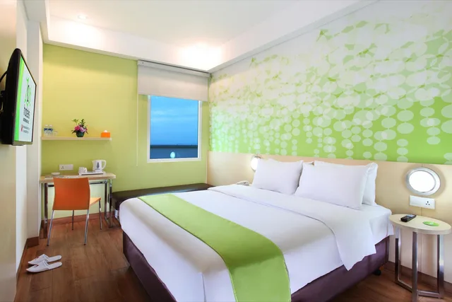 Zest, Premium, Queen Bed، Zest Airport Jakarta by Swiss-Belhotel International 2/5