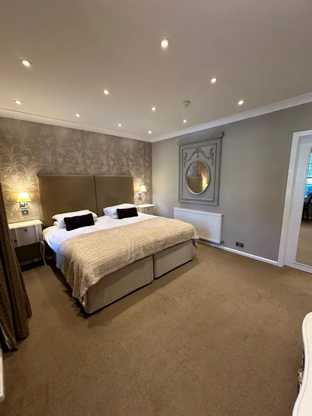 Luxury, Suite, Langtry Manor Hotel 5/10