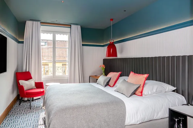 غرفة فاخرة بسرير كينج، Hotel D Geneva 1/7