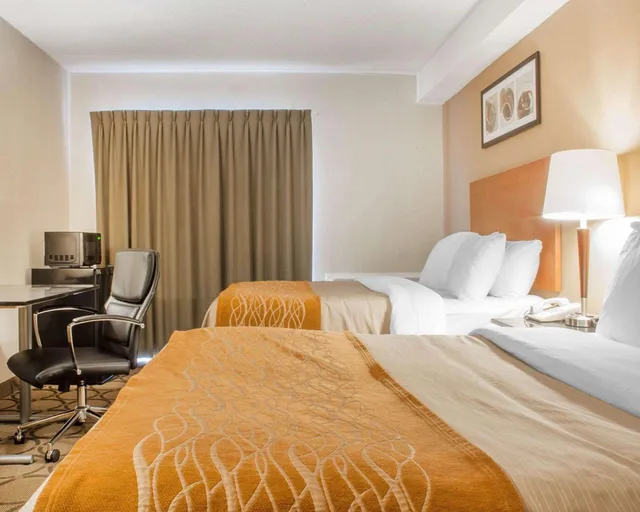 غرفة بسرير مزدوج، Comfort Inn Parry Sound 4/4