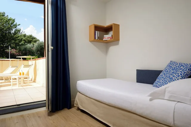 فيلا سوبيريور مفردة بسرير مزدوج، Unahotels Naxos Beach Sicilia 5/9