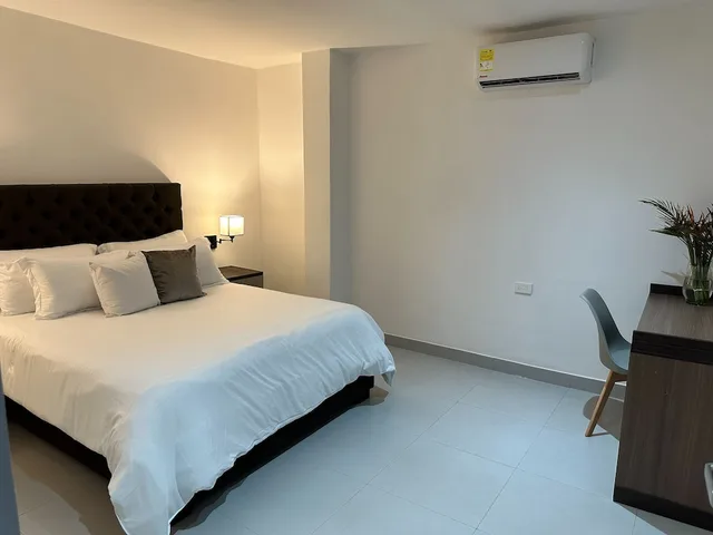 غرفة قياسية بسرير كوين، Hotel Zuriel Boutique 1/3