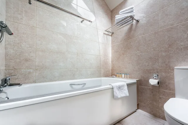 Room, Twin Beds, Lodge View، Woodenbridge Hotel 3/4