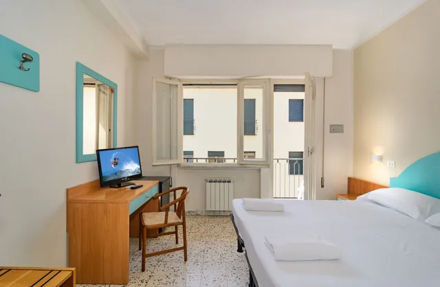 غرفة ثلاثية بسرير كوين وسرير فردي بشرفة، Hotel Stella D'italia 5/6