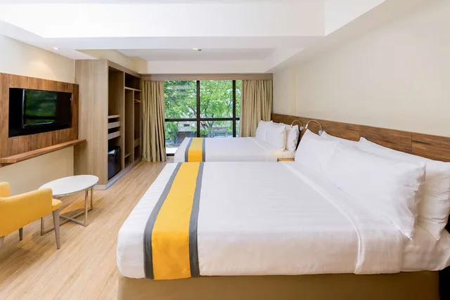 غرفة بريميير بسريرين مزدوجين، SureStay Plus by Best Western Cebu City 2/3